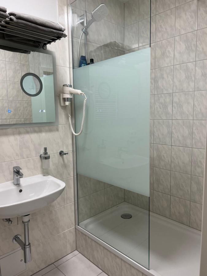 Souterrain Studio-Apartment Нюрнберг Экстерьер фото