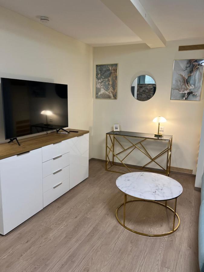 Souterrain Studio-Apartment Нюрнберг Экстерьер фото